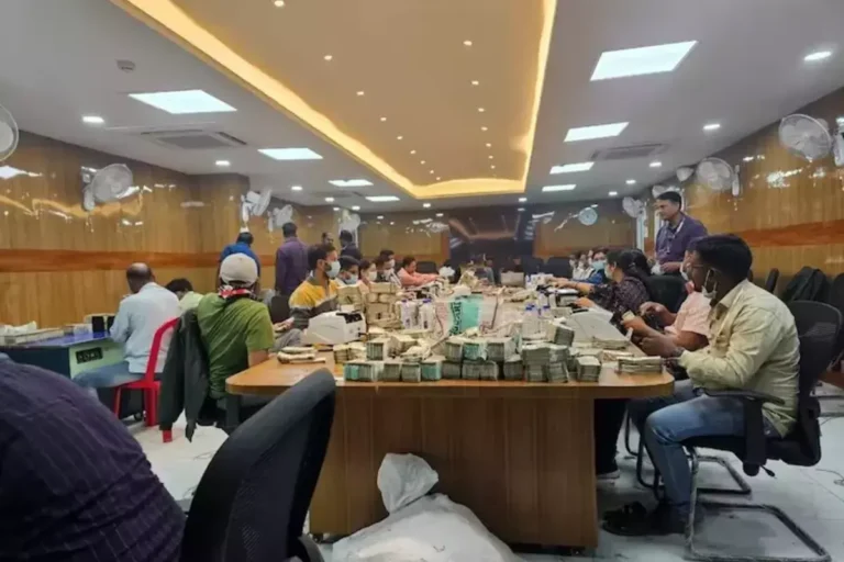 353 करोड़ कैश वाले धीरज साहू देश में काला धन देखकर थे दुखी और हैरान, एक साल पहले की बात वायरल