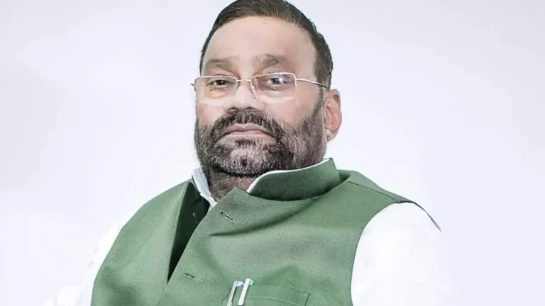 हिंदू धर्म के खिलाफ स्वामी प्रसाद मौर्य के बयान से संत समाज आहत, कहा- खुद को रोके, नहीं तो मुंह काला कर देंगे