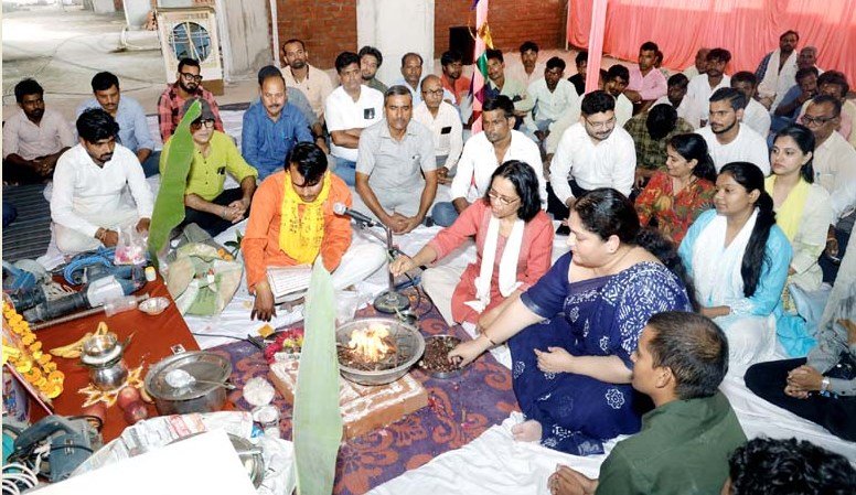 CMS celebrates Vishwakarma Puja  with traditional festivity and zest