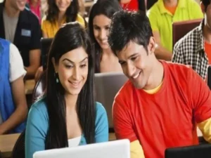 college_students_1630127623_1733923422145