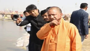 सनातन धर्म के खिलाफ ली गई है सुपारी, महाकुंभ भगदड़ पर अखिलेश