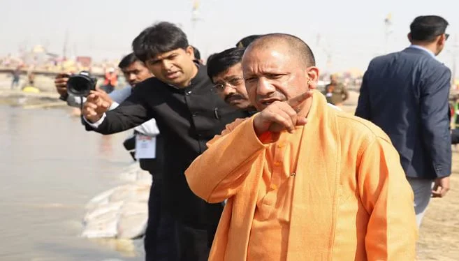 सनातन धर्म के खिलाफ ली गई है सुपारी, महाकुंभ भगदड़ पर अखिलेश