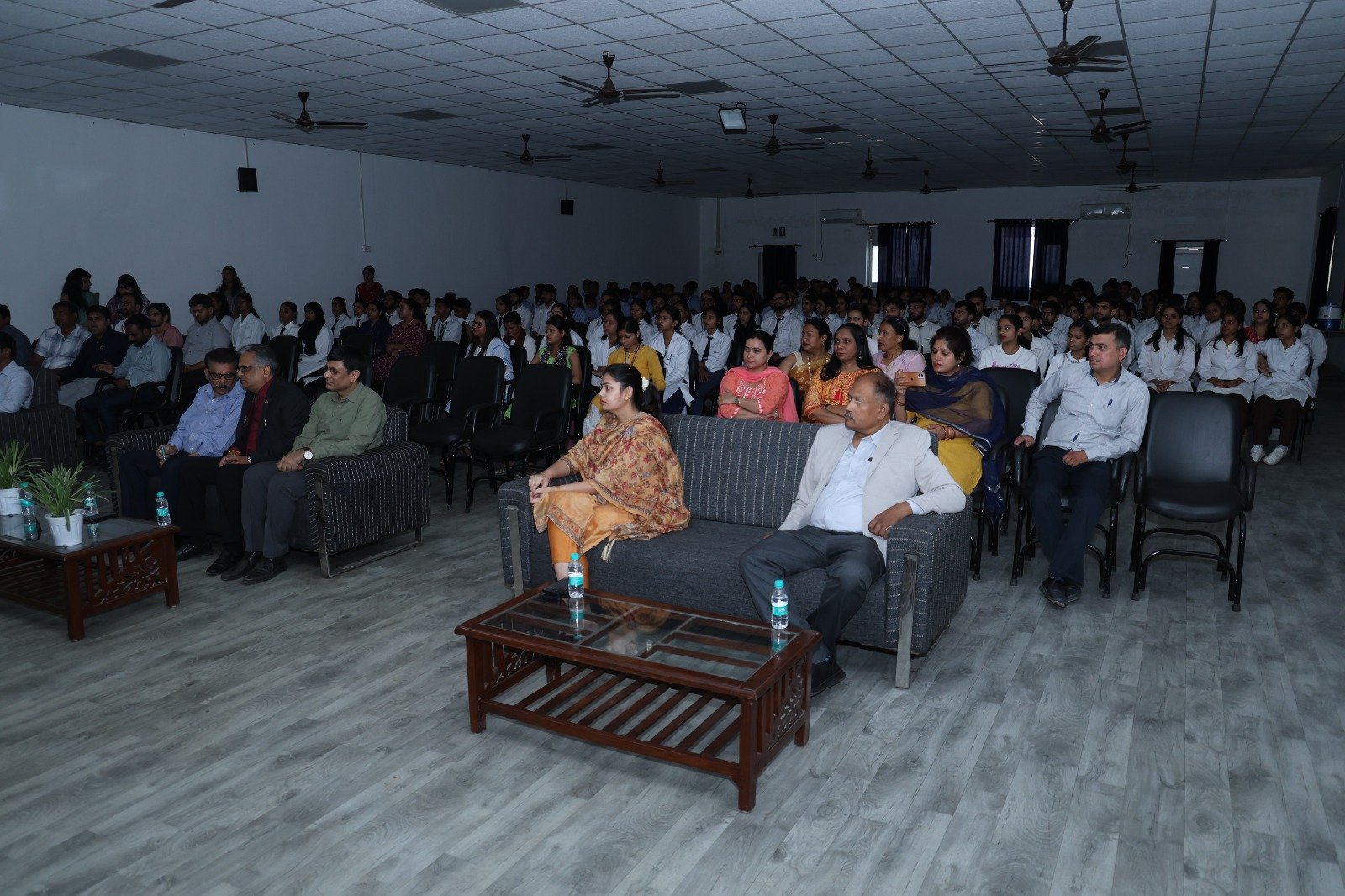 सुभारती विश्वविद्यालय में आयोजित हुई स्टॉक एक्सचेंज पर कार्यशाला
