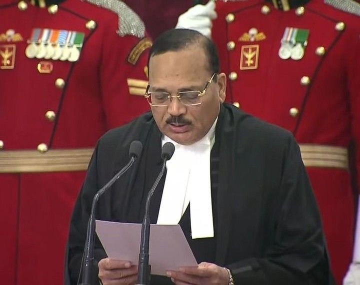 रोहिंग्याओं पर क्या बोल गए CJI सूर्यकांत, बनने लगे ‘निशाना’; समर्थन में आए 44 रिटायर्ड जज