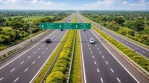 सड़क से तरक्की तक: 12 नए एक्सप्रेसवे से यूपी की अर्थव्यवस्था को मिलेगा बूस्ट