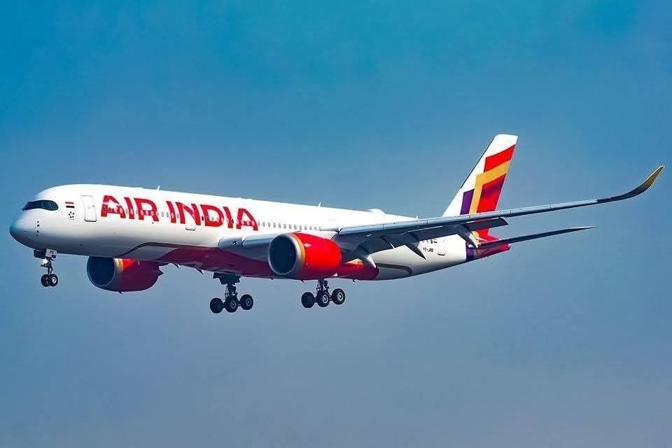 ईरान युद्ध का असर! Air India की 2500 उड़ानें रद्द, यात्रियों में हड़कंप