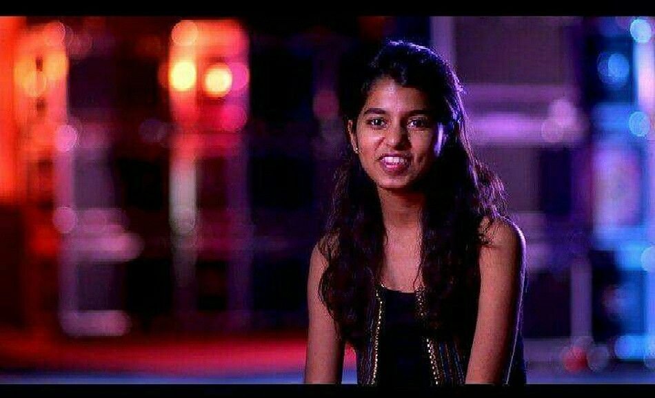 जयपुर मंदिर में भावुक हुईं बिहार की विधायक मैथिली ठाकुर