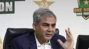 IPL vs PSL पर पाकिस्तान में छिड़ी बहस, Mohsin Naqvi भी ट्रोलिंग का शिकार