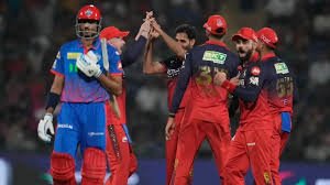 IPL में नया शर्मनाक रिकॉर्ड: पावरप्ले में ही खत्म हो गई दिल्ली की पारी