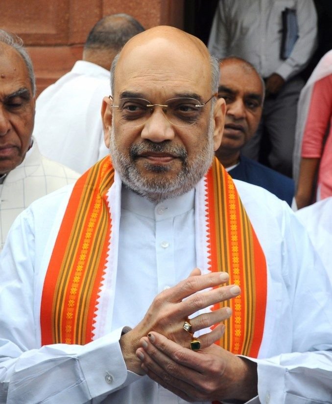 “कौन हैं अमित शाह?” सवाल पर गरमाई राजनीति, गृहमंत्री ने दिया सख्त जवाब