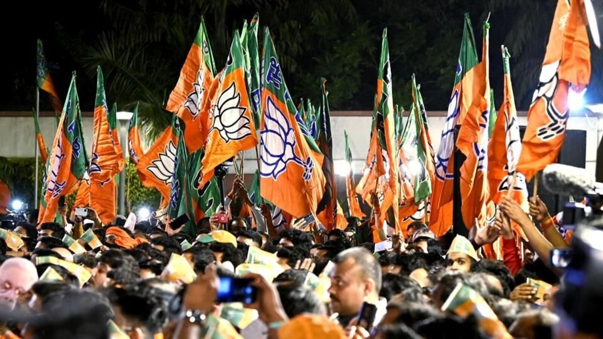 कर्नाटक से BJP को बड़ी राहत! हारा उम्मीदवार बना विधायक
