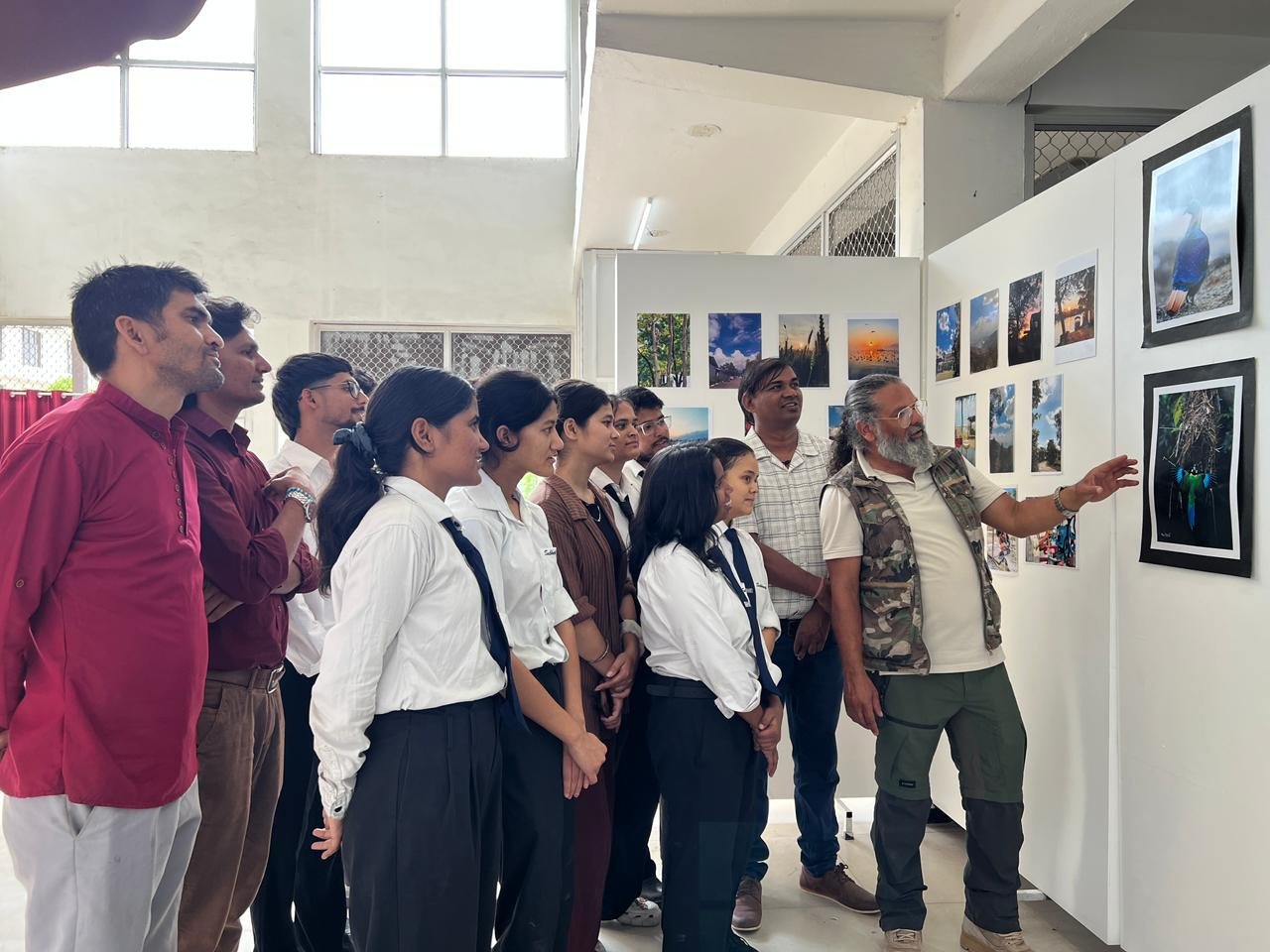 संघ माता डॉ. मुक्ति भटनागर की पुण्यतिथि पर रास बिहारी बोस सुभारती विश्वविद्यालय में फोटोग्राफी वर्कशॉप और प्रदर्शनी का आयोजन किया गया।
