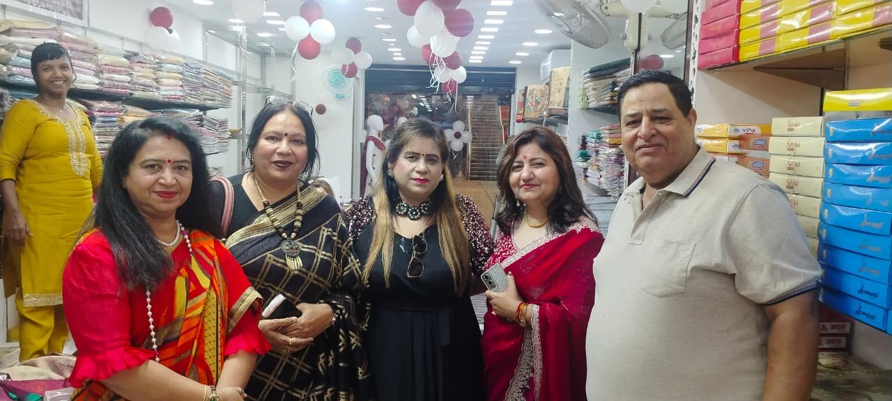 सहिबाबाद विधान सभा छेत्र मे शिप्रा माल, इंदिरापुरम मे अधुनिकता से औत प्रोत ” रिवाज़  बहुरानी साड़ी  शोरूम का उद्धघाटन”