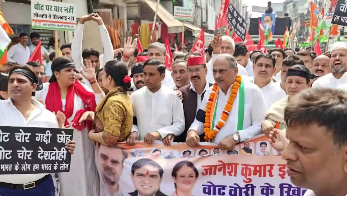 फरीदाबाद में कांग्रेस की दो महिला नेताओं के बीच थप्पड़बाजी, वीडियो वायरल