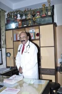 गोरखपुर ने खोया अपना प्रसिद्ध होम्योपैथिक चिकित्सक, डॉ. राम रतन बनर्जी नहीं रहे